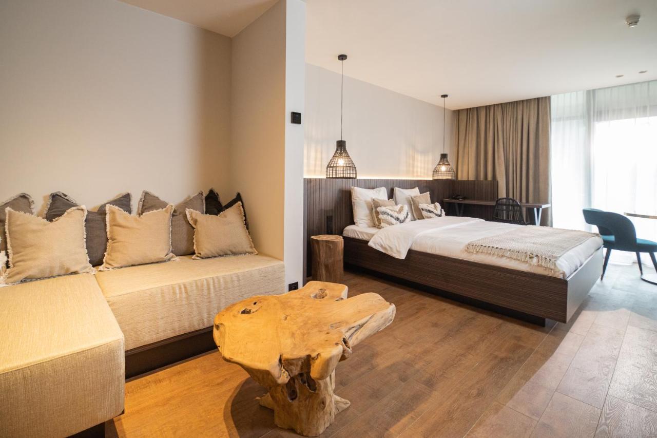 Van Der Valk Hotel Beveren Беверен Екстериор снимка
